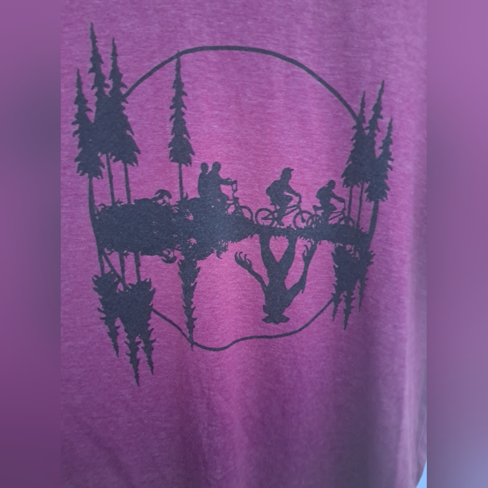 Stranger Things Short Sleeve Tee Basically New Bu… - image 2